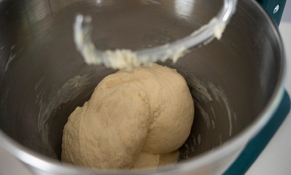 grillen-beilage-zupfbrot-kraeuter-kaese-brot-knoblauch-6