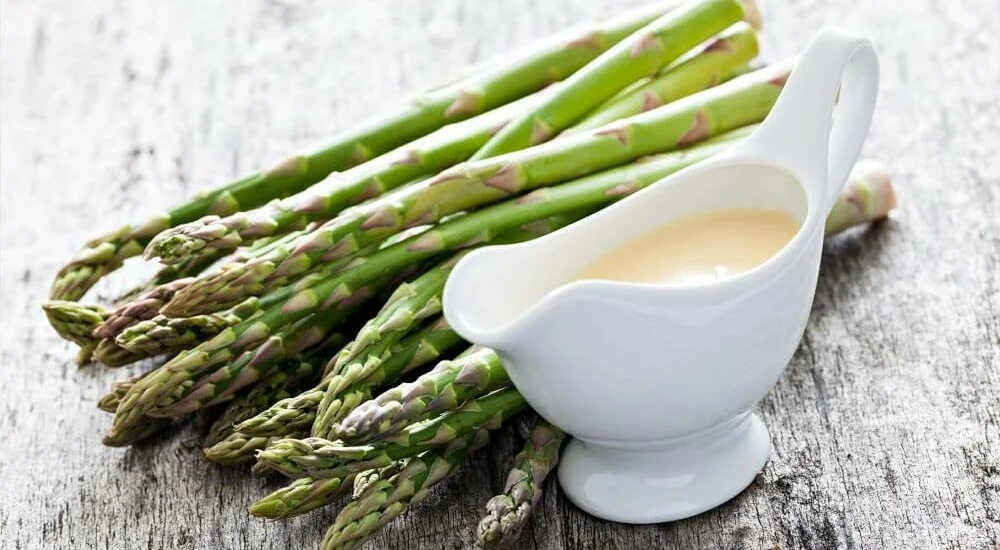Sauciere-Sauce-Hollandaise