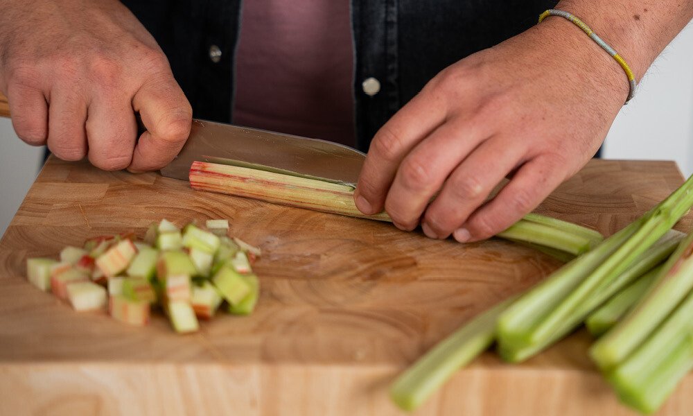 Rhabarber-Erdbeer-Crumble-rezept-2