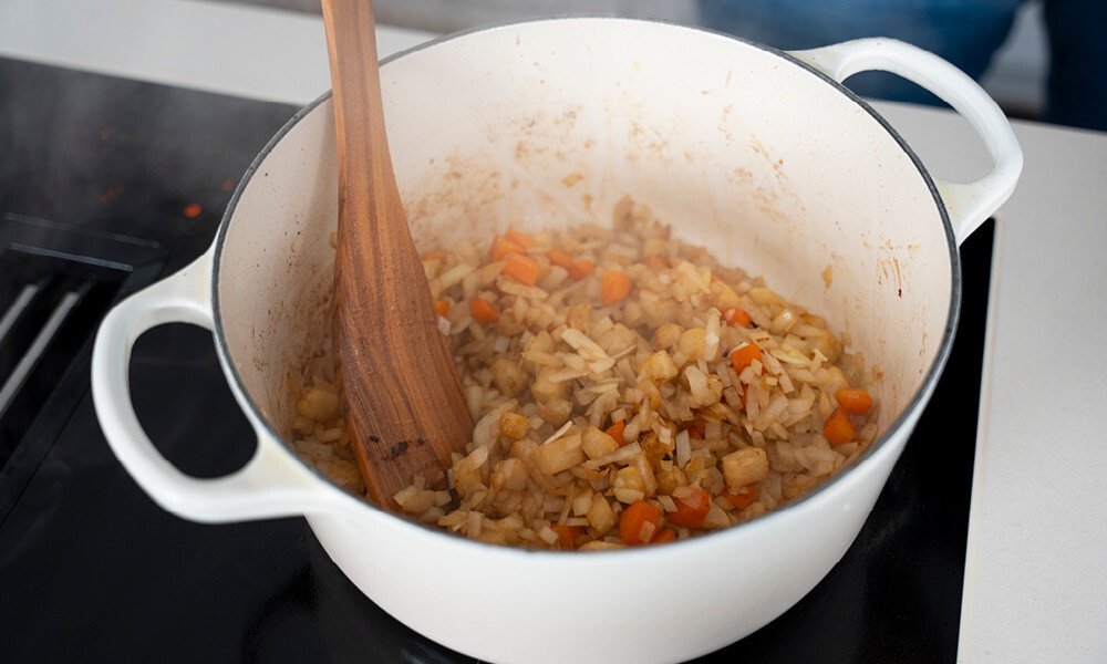 le-creuset-toepfe-pfannen-gusseisen-gulasch-rezept4