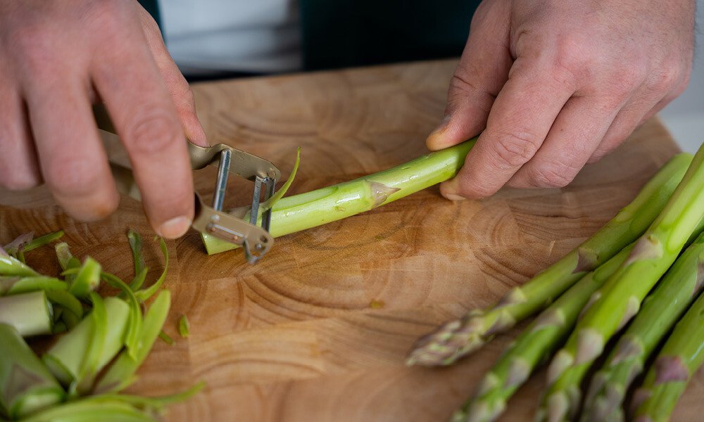 gegriller-spargel-cashew-chilli-soße2