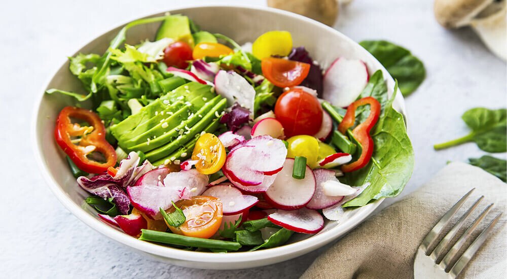 Salatteller aus Porzellan