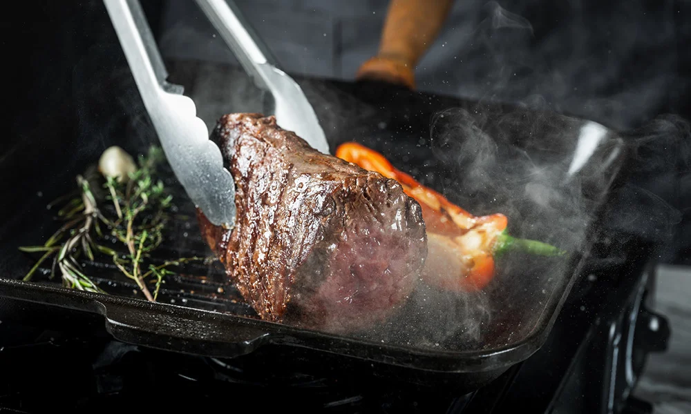 Fleisch scharf anbraten, Pfanne, Braten