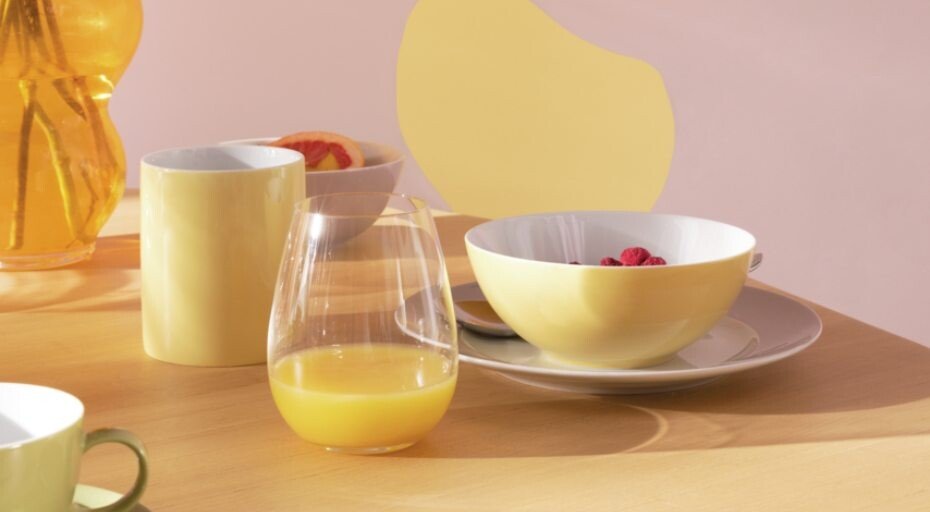 Geschirr in Gelb