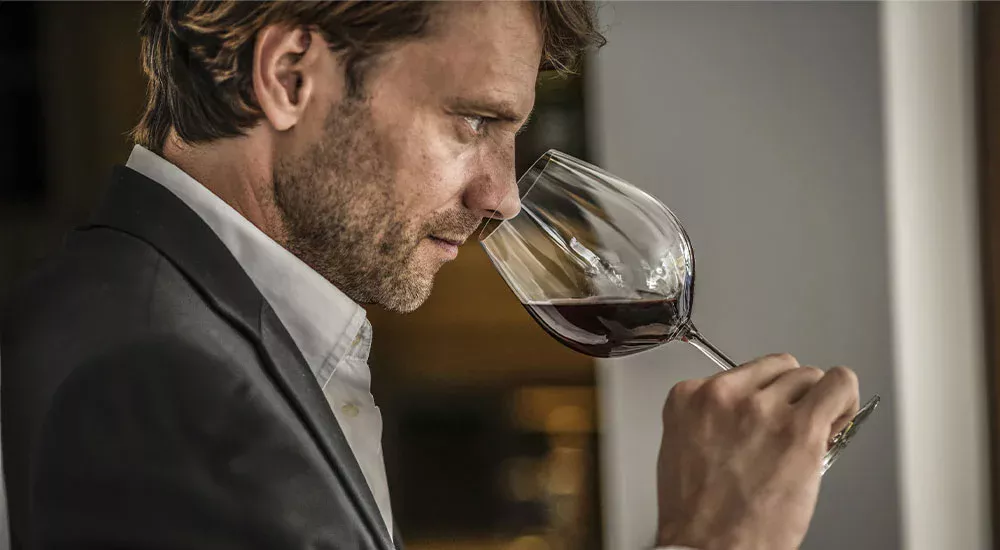 rotwein-glaeser-schott-zwiesel-eisch-spiegelau-nachtmann-bauchig-hochwertig-gedeckte-tafel-bordaux-burgunder