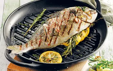 Pfannen für Fisch