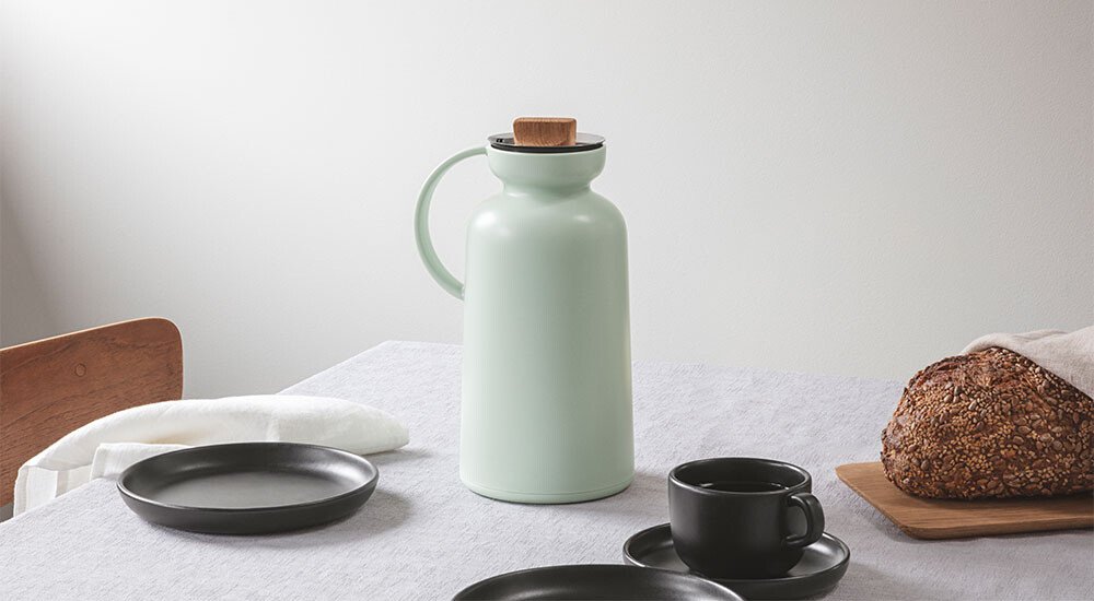 eva-solo-isolierkannen-thermoskanne-kaffee-tee-heissgetraenke-herbst-winter-tisch