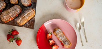 Erdbeer-Vanille-Eclairs