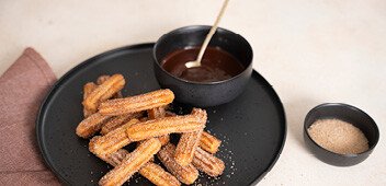 Churros mit Schokoladensoße aus dem Airfryer