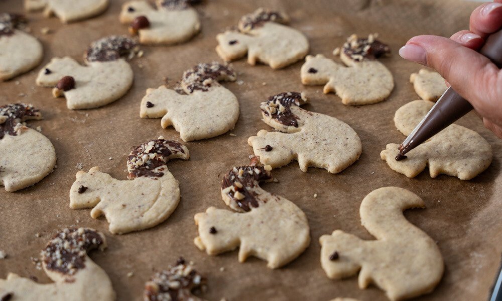 haselnuss-plaetzchen-eichhoernle-weihnachtsrezept-backen-5