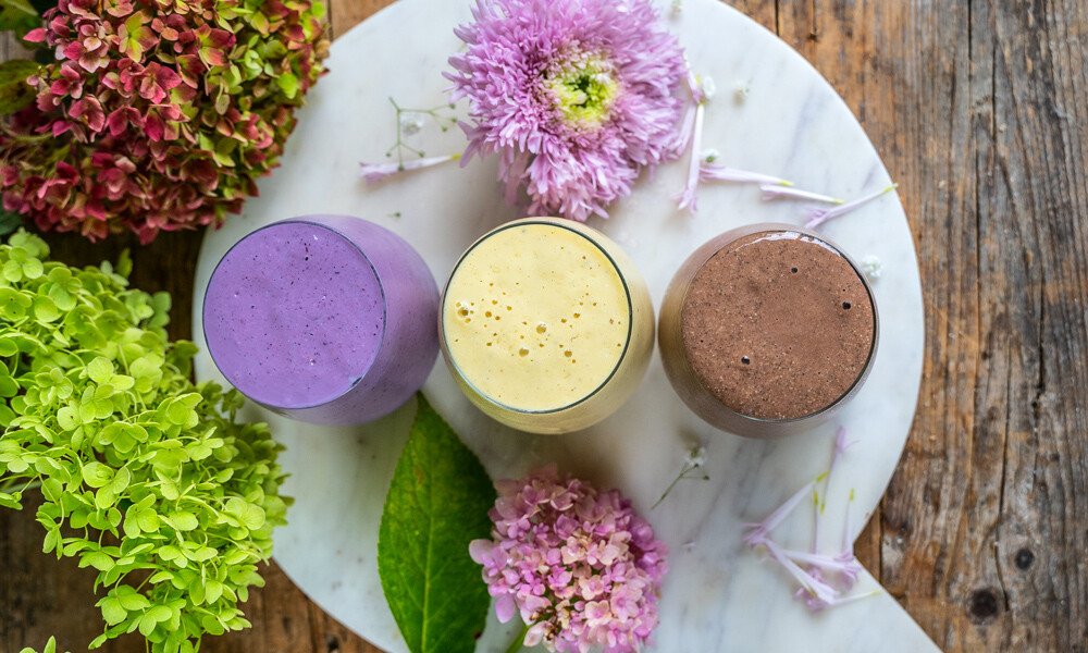 tischwelt-buch-eat-good-vegan-food-dt-collection-yuna-verlag-fruehstueck-smoothies-1000x600