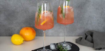 Pink-Grapefruit-Spritz