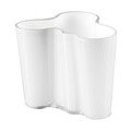 Vase 9,5 cm Alvar Aalto opalweiß Iittala