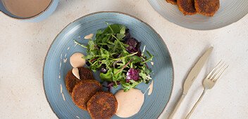 Vegane Linsen-Taler mit Chili-Limetten-Mayo