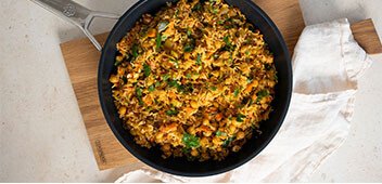 Orientalische Reispfanne mit Kichererbsen