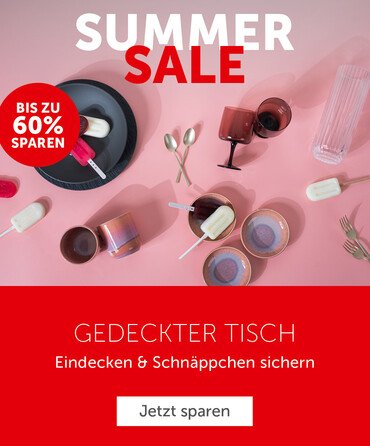 Sommer Sale Gedeckter Tisch