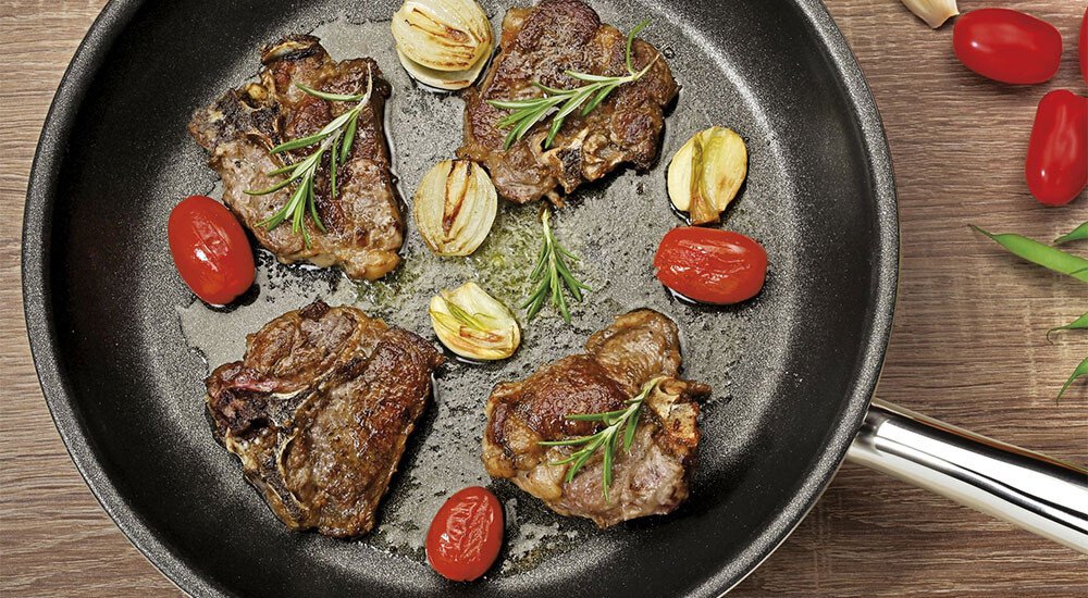 Spring Vulcano Intense Pro Pfanne mit Fleisch, Tomaten und Knoblauch