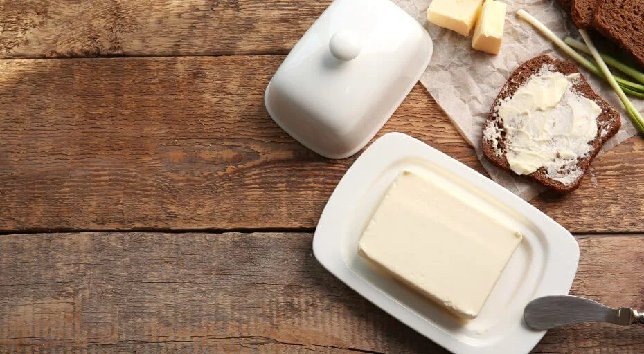 Butterdose aus Porzellan
