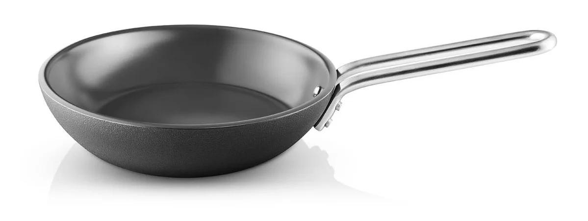 Professional Bratpfanne Laser-Titanium 20 cm