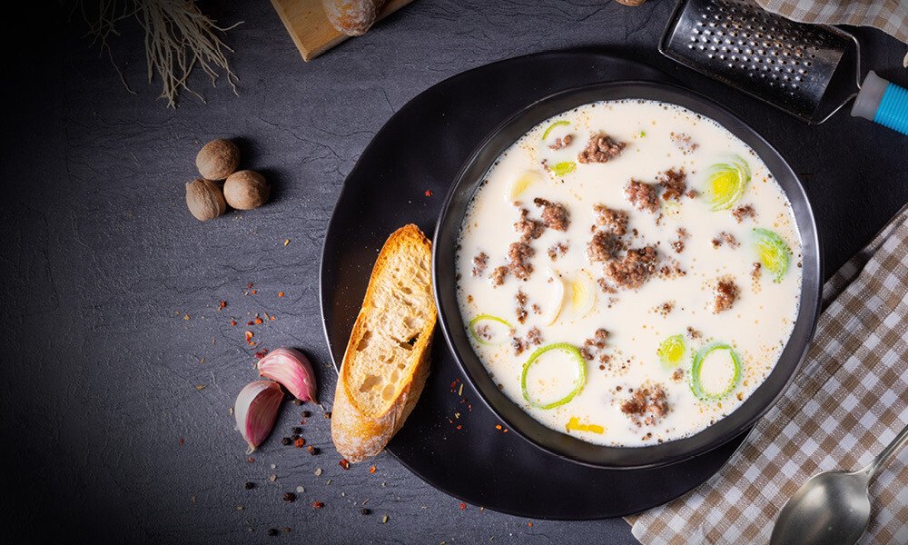 tischwelt-rezept-kaese-lauch-suppe-mit-hackfleisch-what-the-hack-christian-verlag-kochbuch-