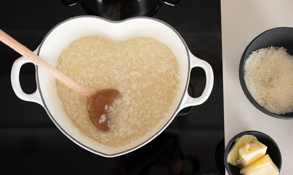 le-creuset-herz-braeter-risotto-baerlauch9