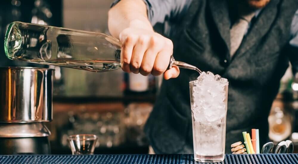 Ausgießer für Flaschen