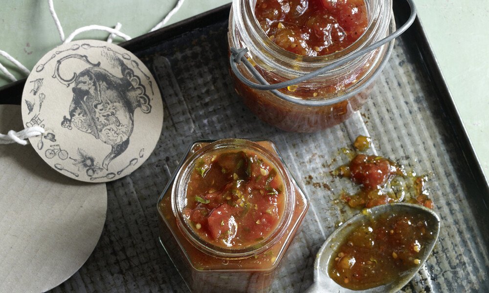 tischwelt Rezept Tomatenkonfitüre mit Chili und Basilikum GU Verlag