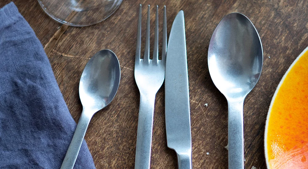 sabre-besteck-qualitaet-tischgedeck-haushalt-zubehoer-bistro-menueloeffel-messer-gabel-kuchengabel-set2