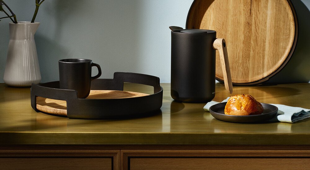 eva-solo-tassen-schwarz-farbig-bunt-schlicht-design-geschirr-porzellan-teetasse