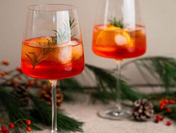 Winter Aperol Spritz