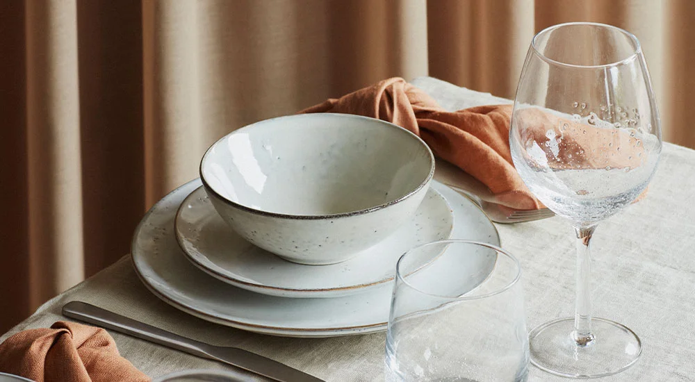 broste-copenhagen-teller-tassen-schalen-glaeser-skandi-nordic-design