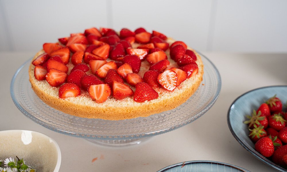 Midsommar-Party-Erdbeertorte-rezept-step5