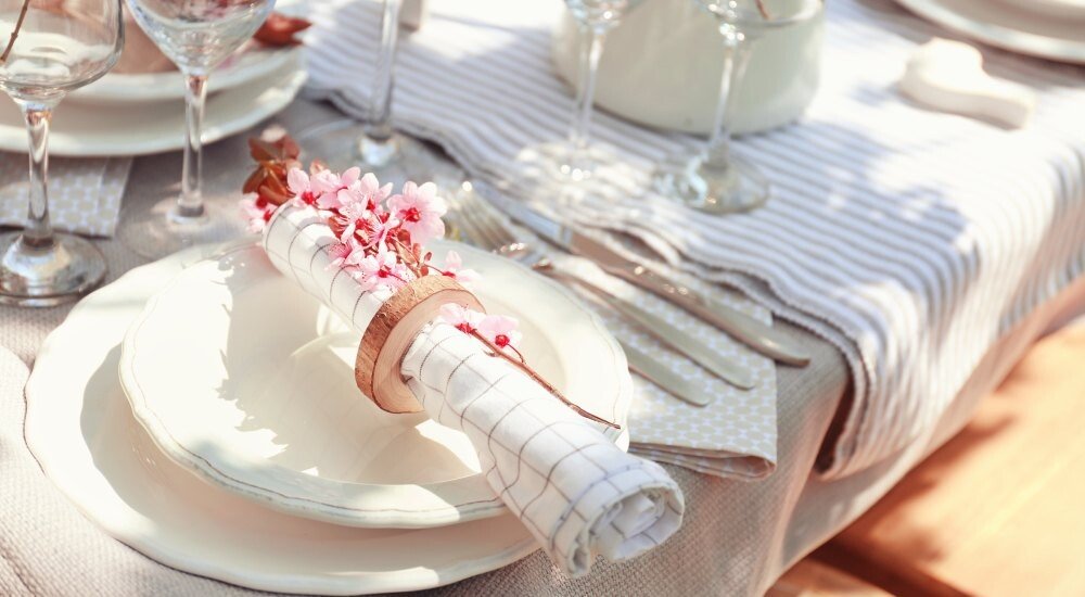 Landhausstil-Geschirr