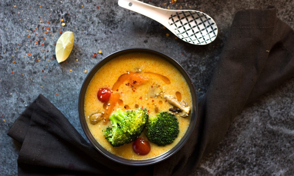 Gemüsecurry mit Kokosmilch 1000x600px