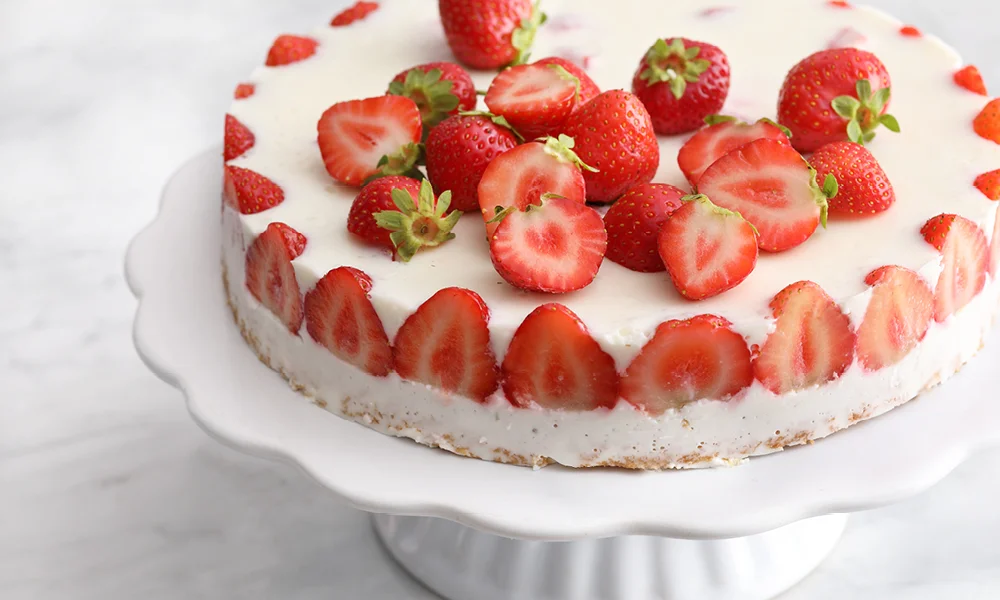 tischwelt Rezept Joghurttorte mit Erdbeeren GU