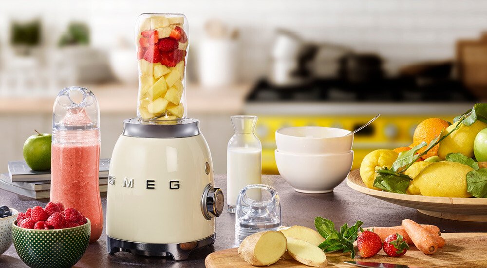 smeg-standmixer-mini-klein-rot-weiss-schwarz-kuechengeraet-haushalt