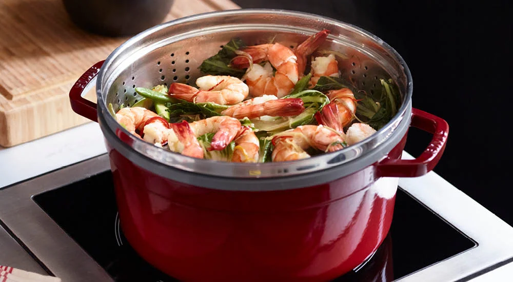 staub-bratpfanne-beschichtet-kochgeschirr-fondue
