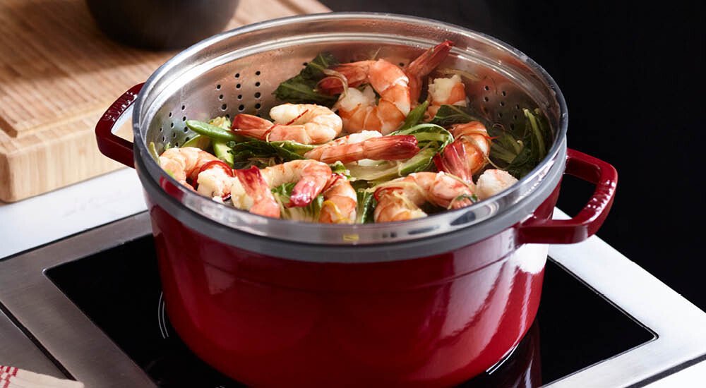 staub-bratpfanne-beschichtet-kochgeschirr-fondue