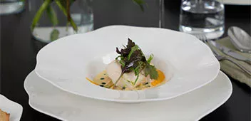 Pochierter Kabeljau mit Karottenpüree