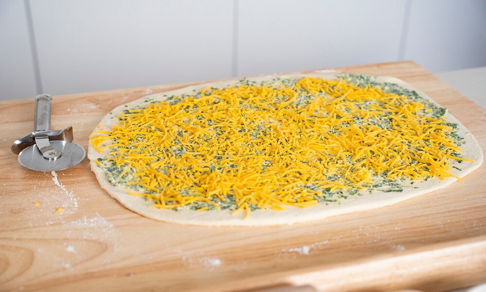 grillen-beilage-zupfbrot-kraeuter-kaese-brot-knoblauch-8